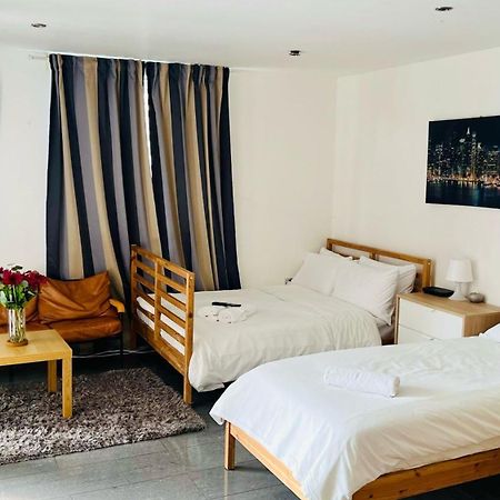 City View Sunset Luxurious Apartment In London Zone-1 Including One Family Twin Room With Its Own Stunning Private Terrace מראה חיצוני תמונה