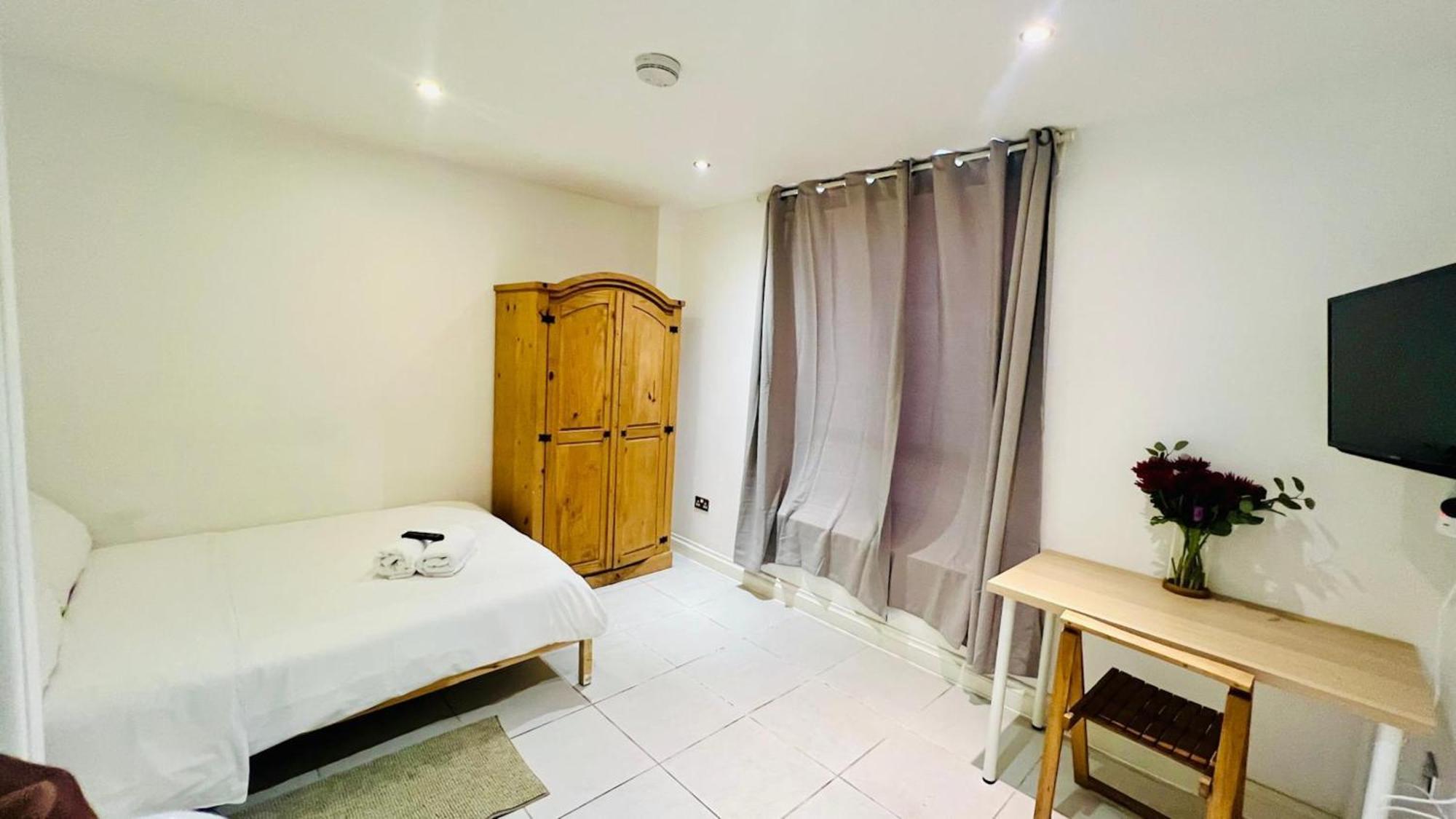 City View Sunset Luxurious Apartment In London Zone-1 Including One Family Twin Room With Its Own Stunning Private Terrace מראה חיצוני תמונה